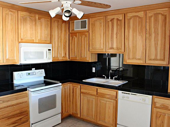 4th image of 8316 N 30th Dr