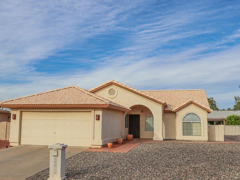 1st image of 25833 S Hollygreen Dr