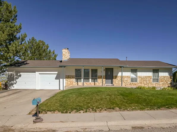 1685 E Old Mill Rd, Enoch, UT 84721