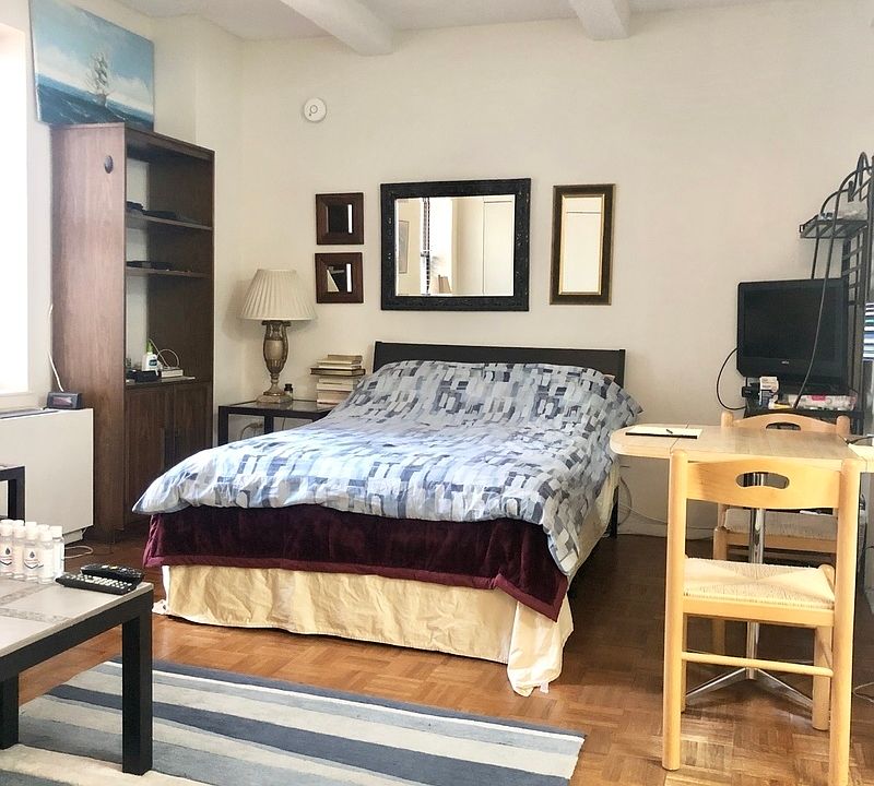 1st image of 150 W 51st St #1903A