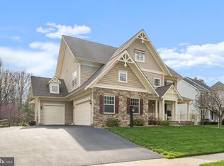 4045 Cray Dr, Warrenton, VA