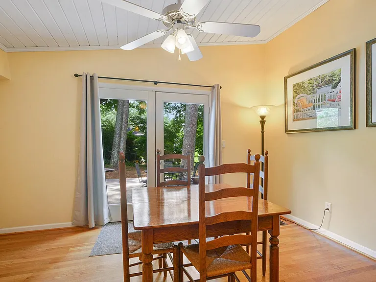 2657 E Drew Valley Rd — Photo 2