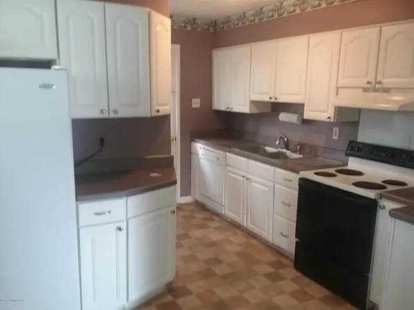 1538 Anna Ln, Louisville, KY 40216