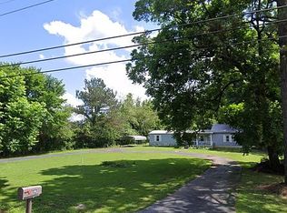 113 E Grove Rd, Gleason, TN 38229