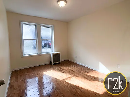 Rented by Realty 2000 Corp | media 34