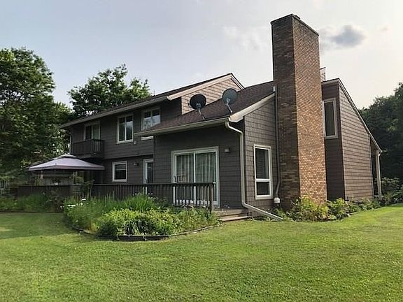 2nd image of 1910 Riverview Dr