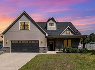 214 Summerlin Dr, Sanford, NC 27332