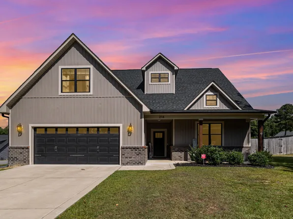 214 Summerlin Dr, Sanford, NC 27332