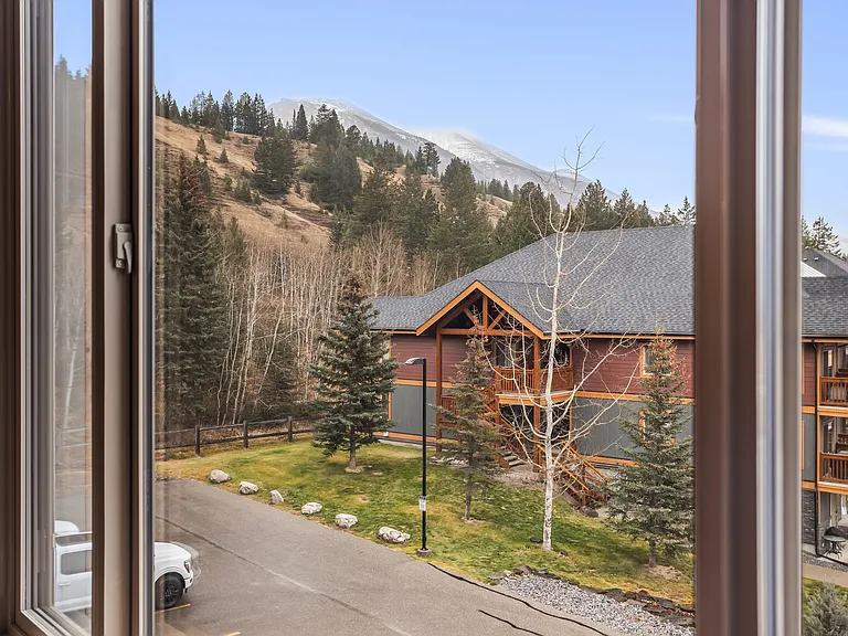 300 Palliser Ln #323 — Photo 22