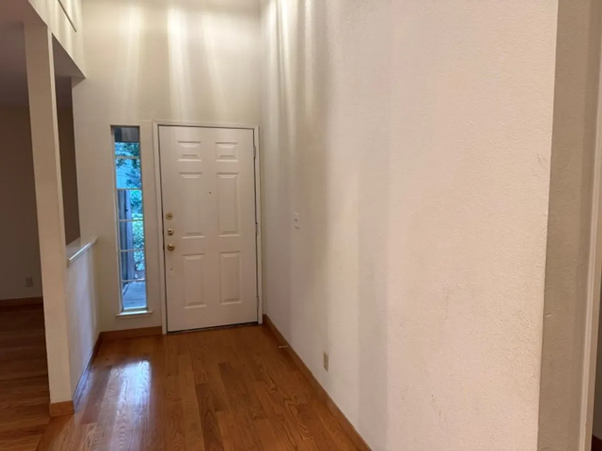 Building Photo - 269 Hillcrest Cir