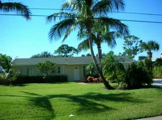 2422 Flamingo Rd, Palm Beach Gardens, FL 33410