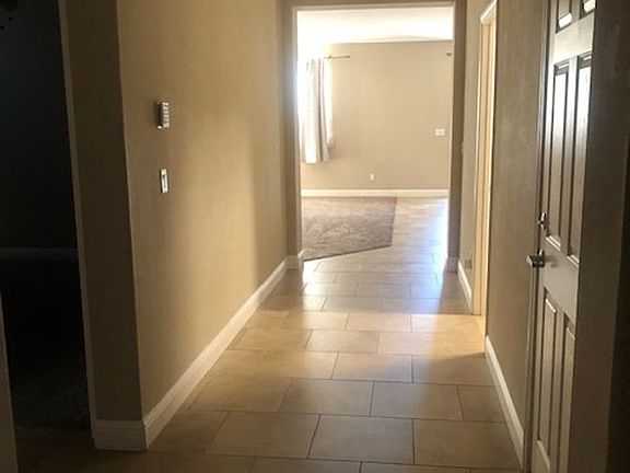 5th image of 893 Clearwater Creek Blvd