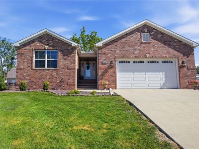 1117 W Polk Ave, Charleston, IL, 61920