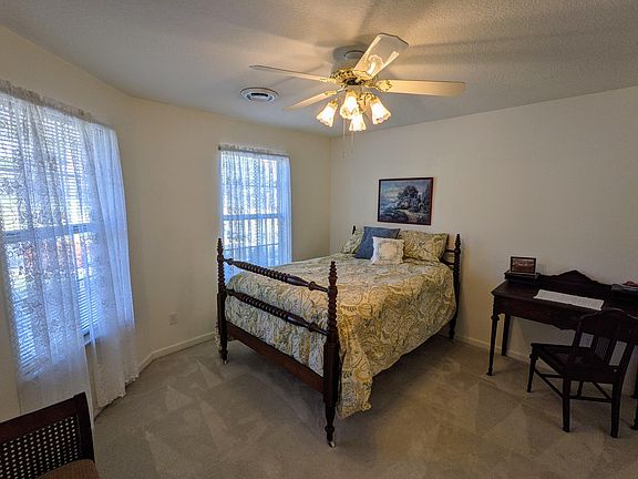 4th image of 924 Sammara Way