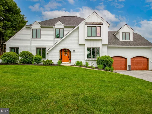 18 Tranquility Dr, Malvern, PA 19355