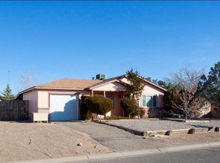 527 Archibeque Ave SE, Rio Rancho, NM 87124