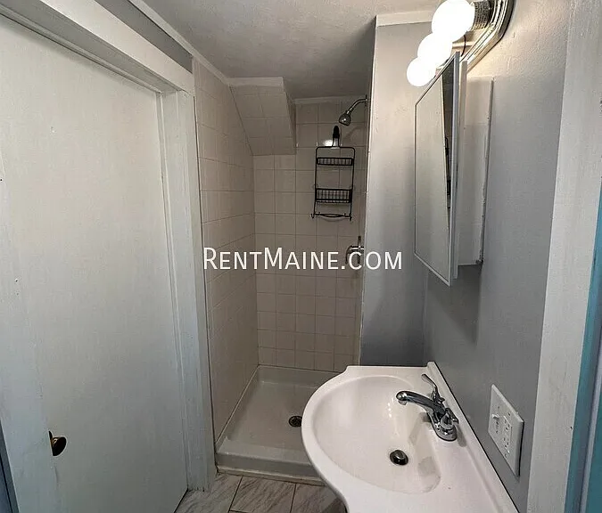 32 Cottage St #3 — Photo 6