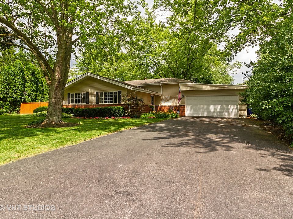 1st image of 905 Dawn Ave