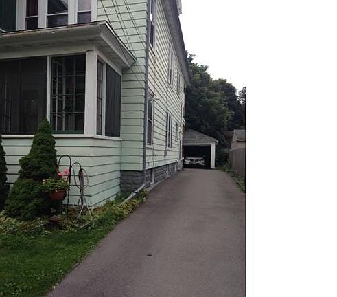 4th image of 175 Malverne Dr