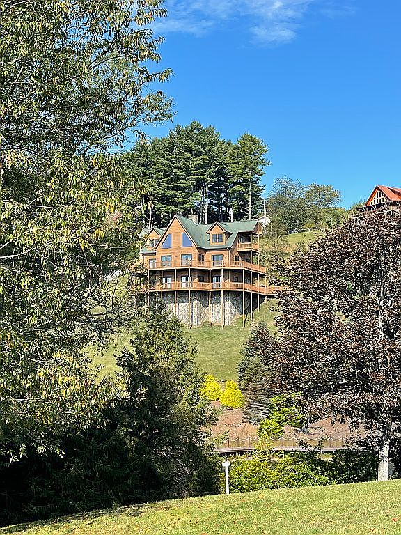 93 Thunder Rd, Piney Creek, NC 28663 | Zillow