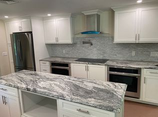 56 Ipswich Rd, Topsfield, MA 01983