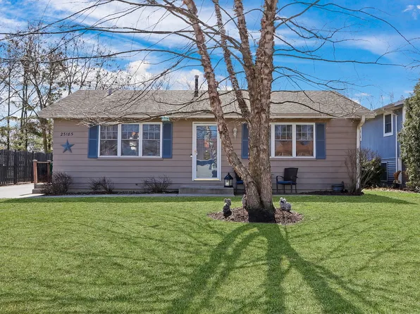 25185 W Wayside Pl, Lake Villa, IL 60046