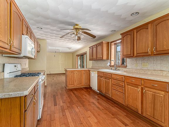 5th image of 4263 Calcutta Dr