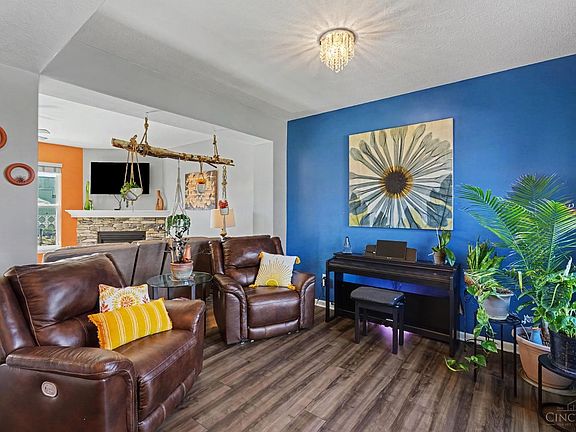 2nd image of 9621 Averi Ct