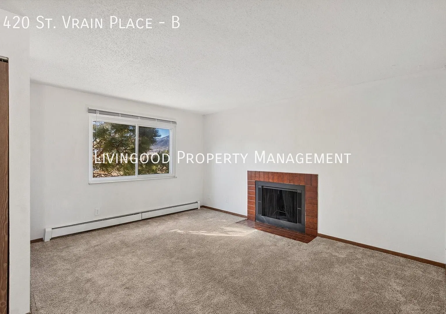 Beautifully Located St Vrain Property Near Downtown Colorado Springs Attractions — Photo 3