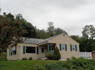 232 N Walnut St, Lewistown, PA 17044