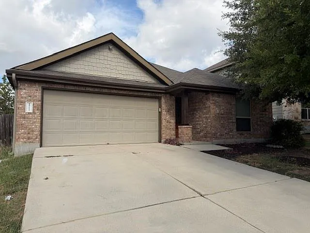 3 bed, 2.0 bath, 1243 sqft, $1,750 — Photo 2
