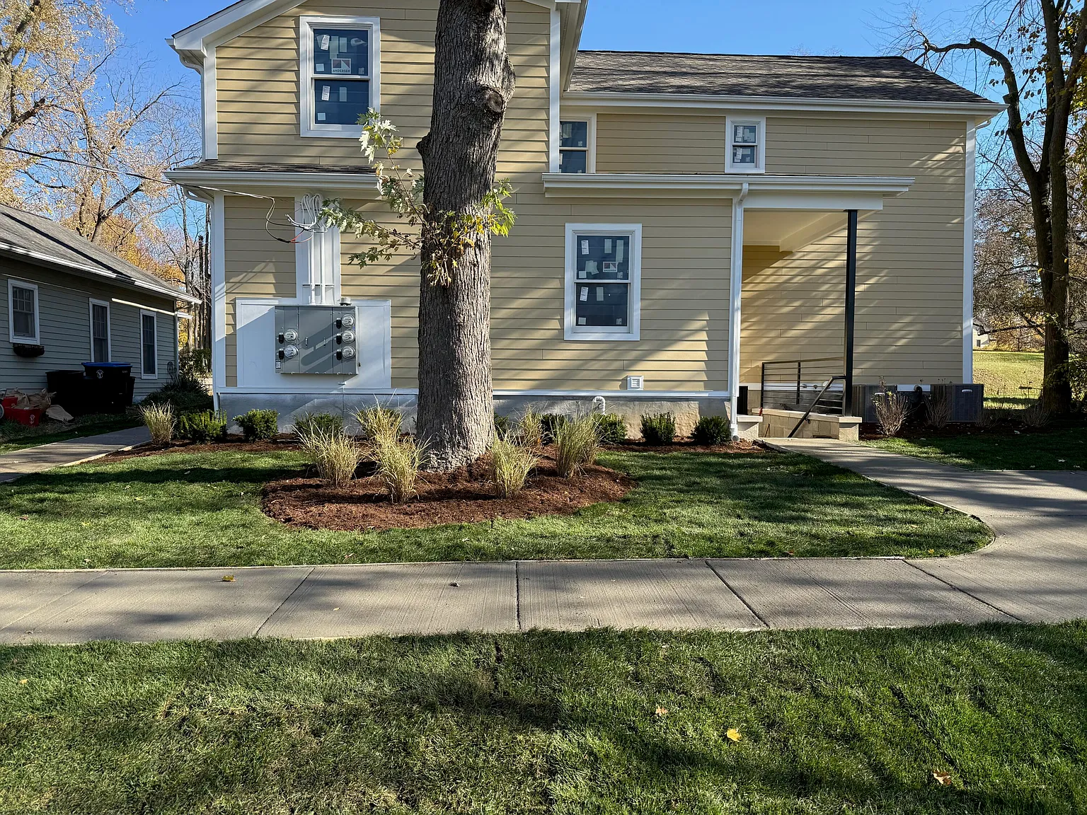 2 bed, 1.0 bath, 800 sqft, $1,800 — Photo 3