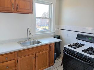 220 Calvary St #2, Waltham, MA 02453