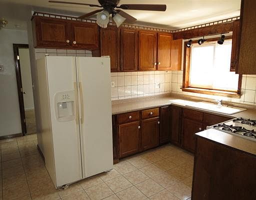 2nd image of 4137 N Lawndale Ave