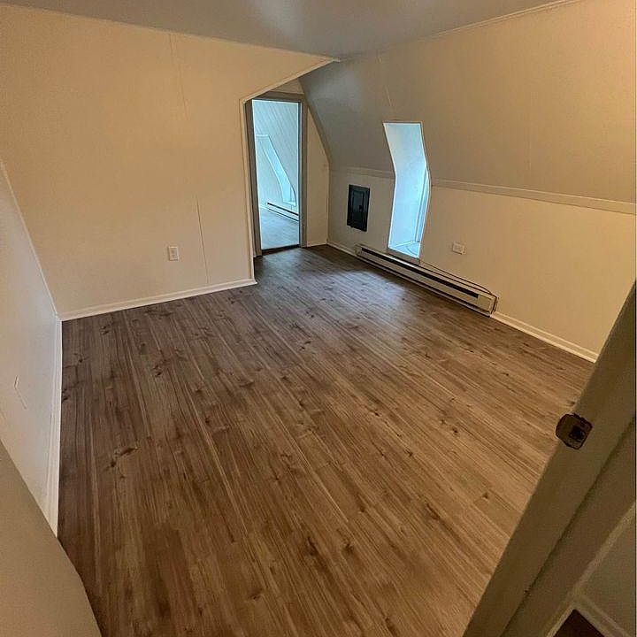 101 N Main St Manheim PA Zillow