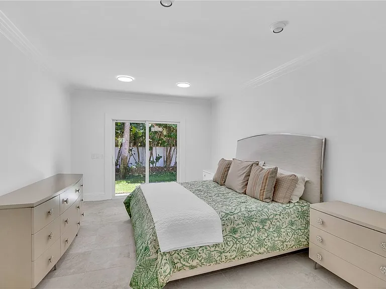 1916 Ocean Dr — Photo 24