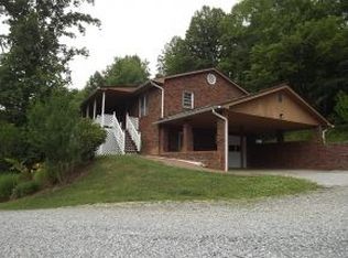 4821 Unicoi Dr, Unicoi, TN 37692