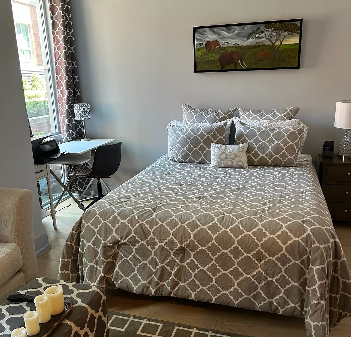 Studio, 600 sqft, $3,500 — Photo 1