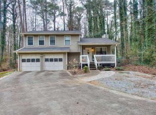 3347 SW Oak Dr, Snellville, GA 30078
