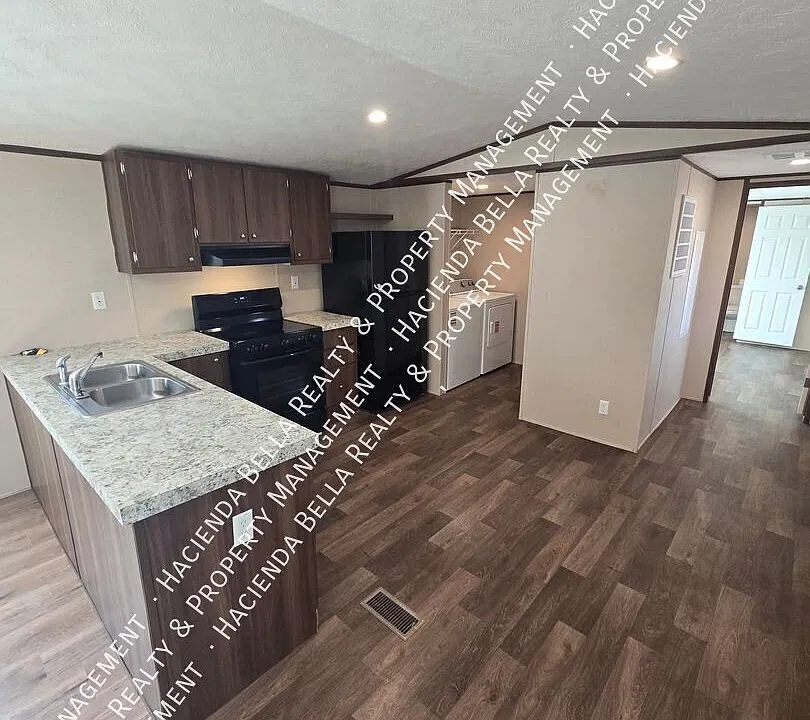5800 E Hermans Rd #2