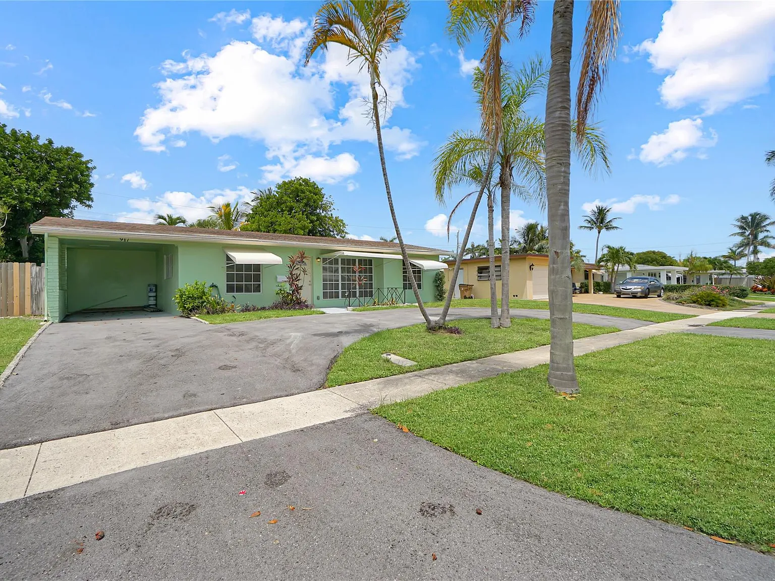 4 bed, 2.0 bath, 1458 sqft, $4,200 — Photo 3