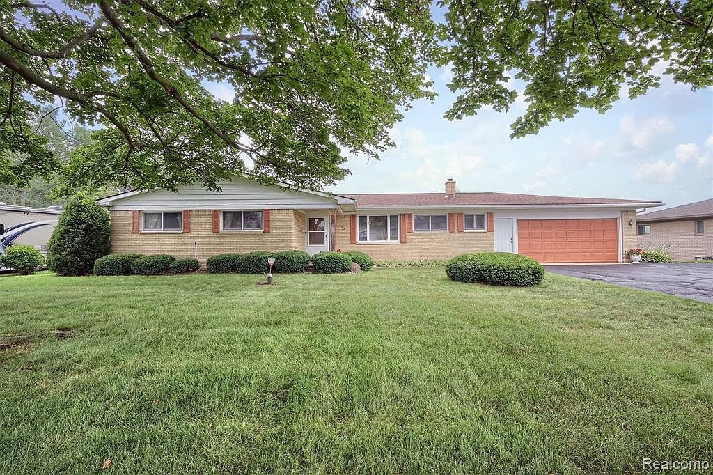 552 Tanview Dr, Oxford, MI 48371 Zillow