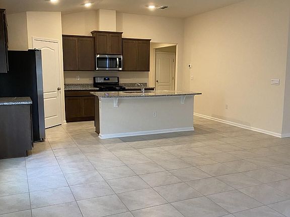2nd image of 75135 Nassau Pl