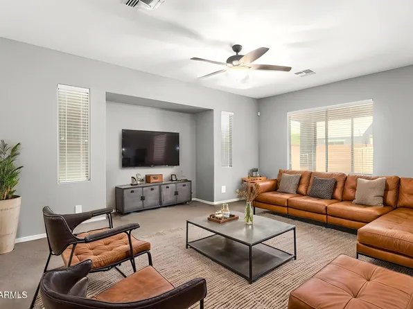 17562 W Gelding Drive, Surprise, AZ 85388