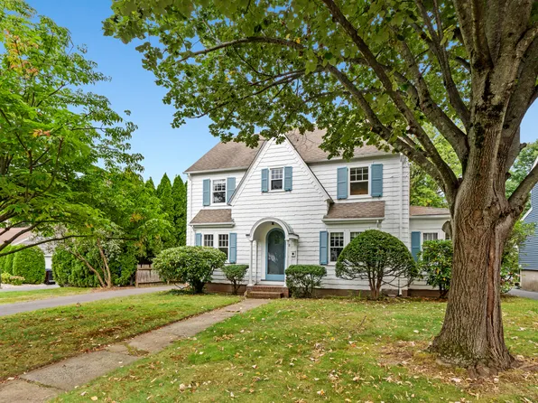 38 Linwold Drive, West Hartford, CT 06107