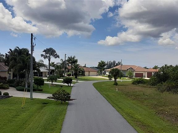 2nd image of 15695 Viscount Cir