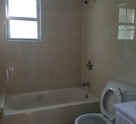 5th image of 5922 41st Ave