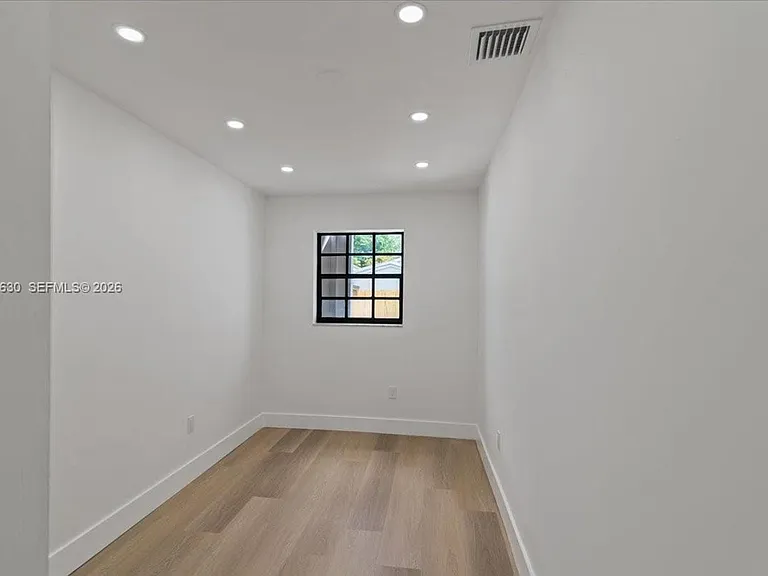 1409 NW 44th St #A — Photo 10