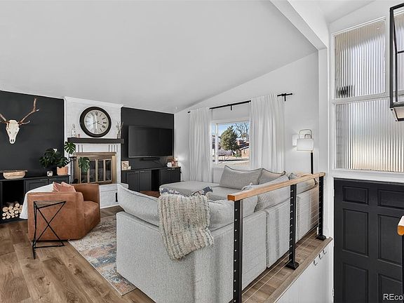 3rd image of 490 Quentin Street