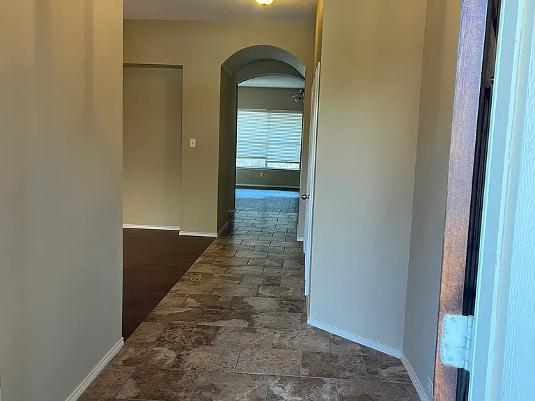 4409 Padre Ct — Photo 3